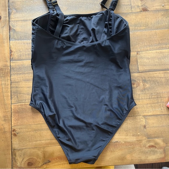 Kindred Bravely Maternity Nursing one piece Black Swimsuit - Picture 4 of 7